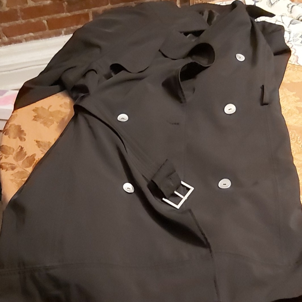 Mid trench coat